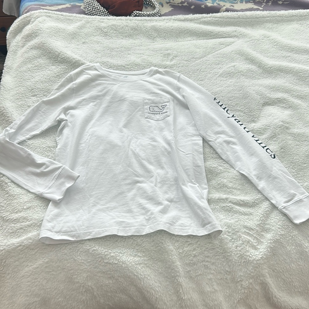 Whale Print Long-Sleeve Vineyard Vines Tee